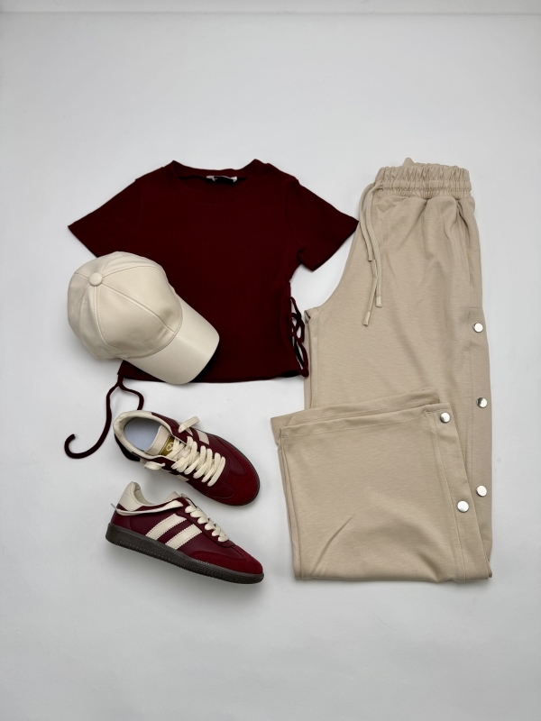 K001 Bordo Büzgülü Bluz Bej Rengi Alt Suni Deri Cap SMB Snaker Dörtlü Kombin