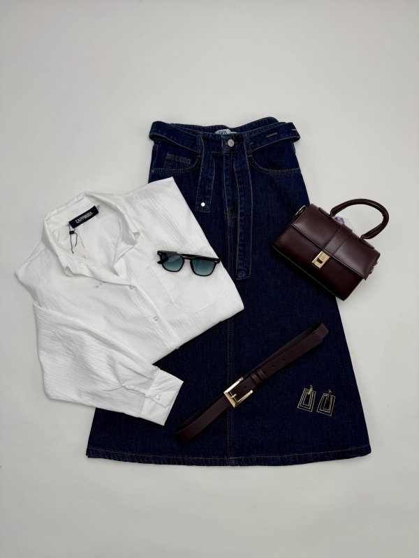 K008 Beyaz Pamuklu Gömlek Koyu Kot Etek Acı Kahve Kare Toka Kemer Bordo Kilitli Çanta Renkli Cam Gözlük Beşli Kombin 