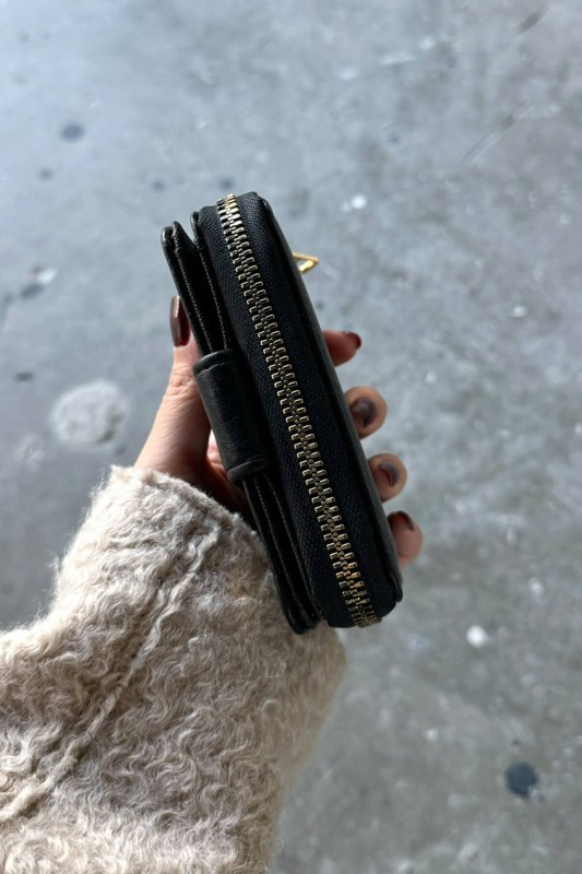 AKS-17093 Siyah Çıtçıtlı Fermuarlı Mini Suni Deri Cüzdan - 2