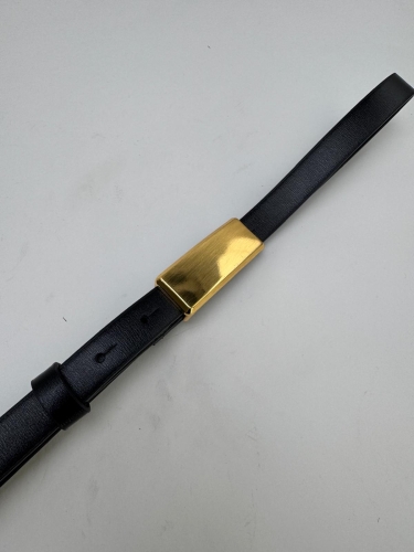 AKS-17098 Siyah Dikdörtgen Gold Tokalı Suni Deri Kemer - Cappmoda
