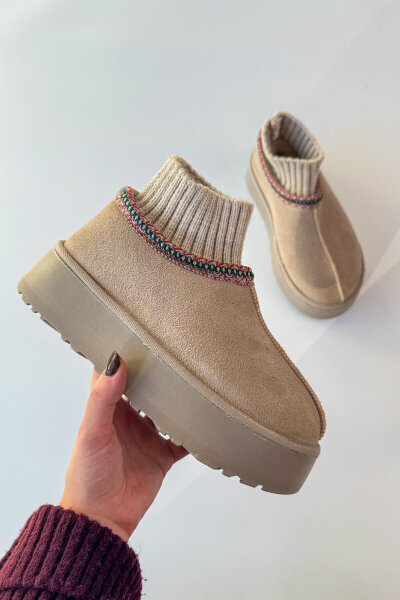 AYK-1024 Taş Rengi Örgü Bilek Detaylı İçi Kürklü Bot - Cappmoda