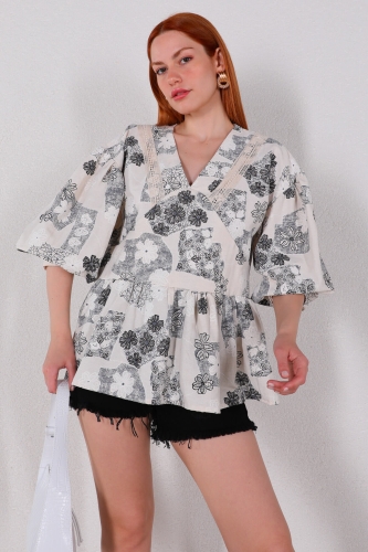 BLZ-06204 Siyah Çiçek Desenli V Yaka Balon Kol Keten Kumaş Bluz - 2