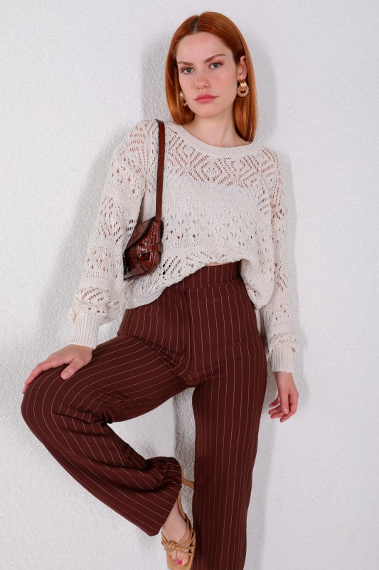 BLZ-06206 Ekru Geniş Yaka Ajurlu Triko Bluz - 2