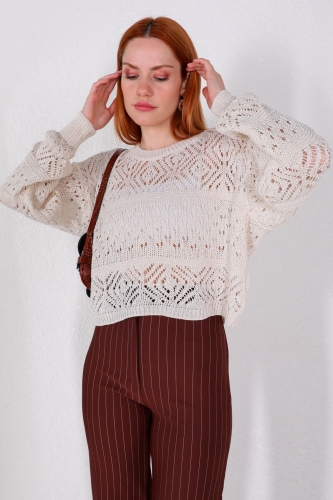 BLZ-06206 Ekru Geniş Yaka Ajurlu Triko Bluz - 1