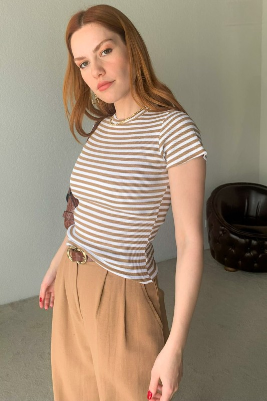 BLZ-06209 Vizon Beyaz Çizgili Crop Bluz - 1