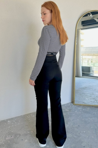 BLZ-06237 Siyah Beyaz Çizgili Yuvarlak Yaka Bel Şerit Detaylı Basic Bluz - 4