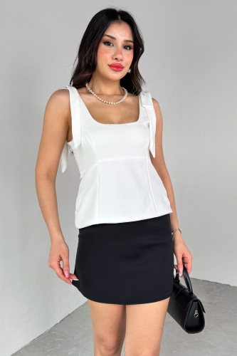 BLZ-06286 Beyaz Havuz Yaka Askılı Bluz 