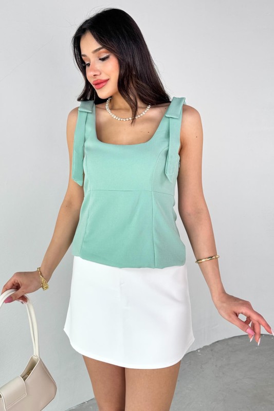 BLZ-06286 Mint Yeşili Havuz Yaka Askılı Bluz - 5