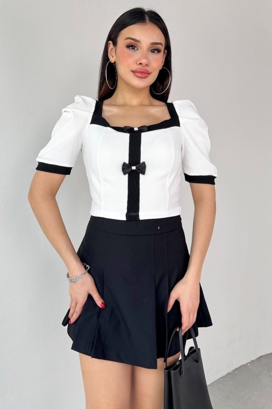 BLZ-13232 Beyaz Kare Yaka Balon Kol Fiyonk Düğmeli Bluz - 5