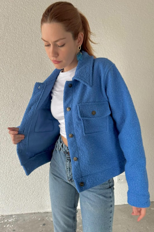 CKT-12416 Mavi Teddy Kumaş Cep Detaylı Düğmeli Ceket - 3