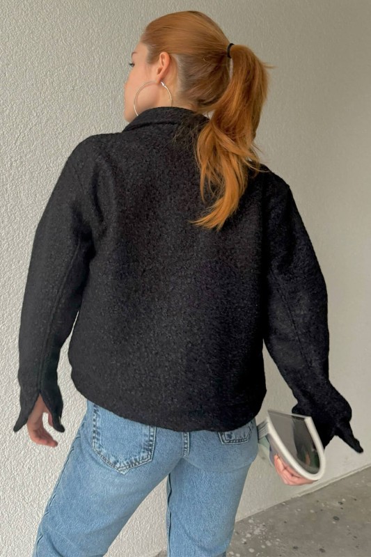 CKT-12416 Siyah Teddy Kumaş Cep Detaylı Düğmeli Ceket - 3