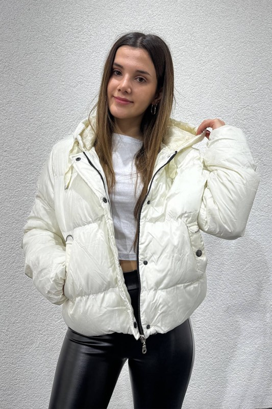 CKT-12422 Beyaz Çıtçıtlı Cep Detay Kapüşonlu Astarlı Şişme Mont - 2