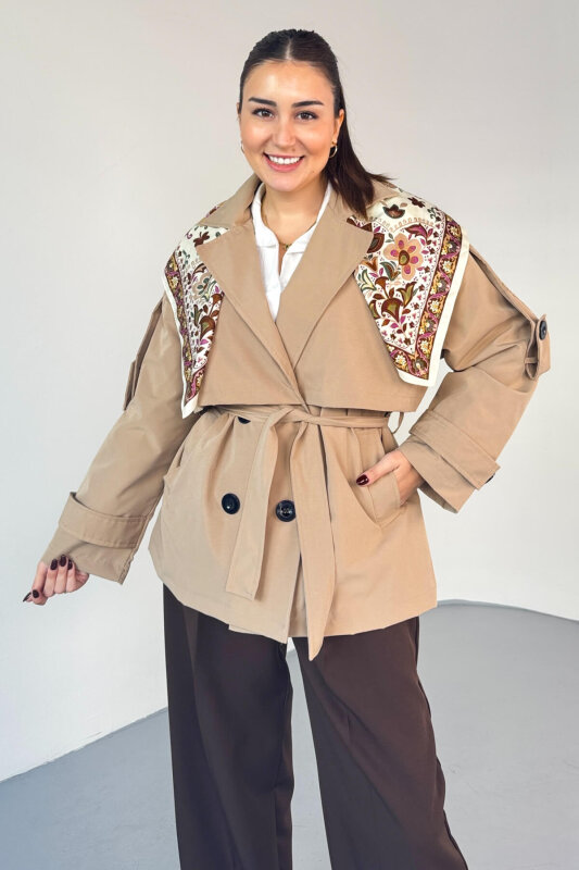CKT-12457 Bej Omuz Dökümlü Astarlı Oversize Kuşaklı Midi Trençkot - 6