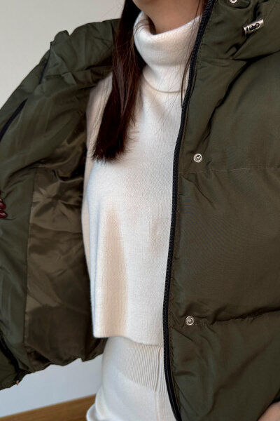 CKT-12475 Haki Kapüşonlu Bel Lastikli Şişme Mont - 2