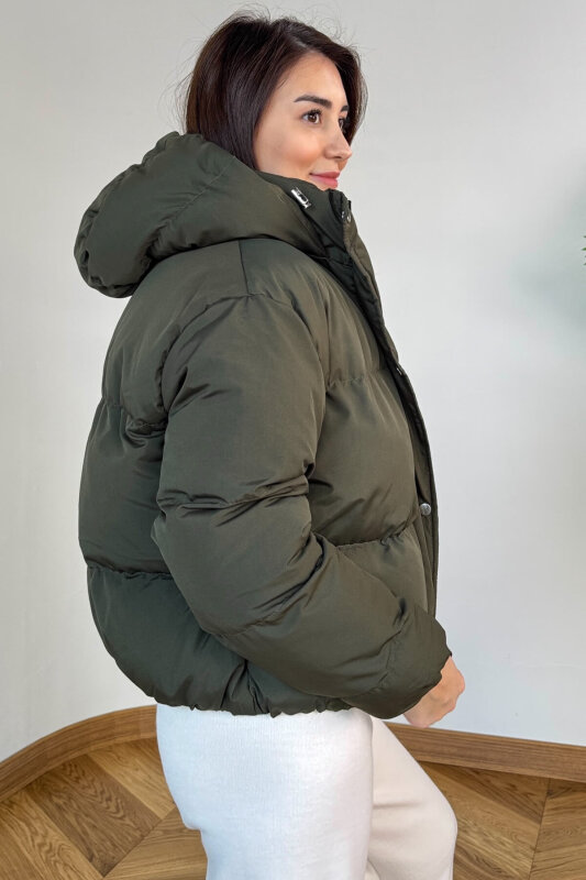 CKT-12475 Haki Kapüşonlu Bel Lastikli Şişme Mont - 3