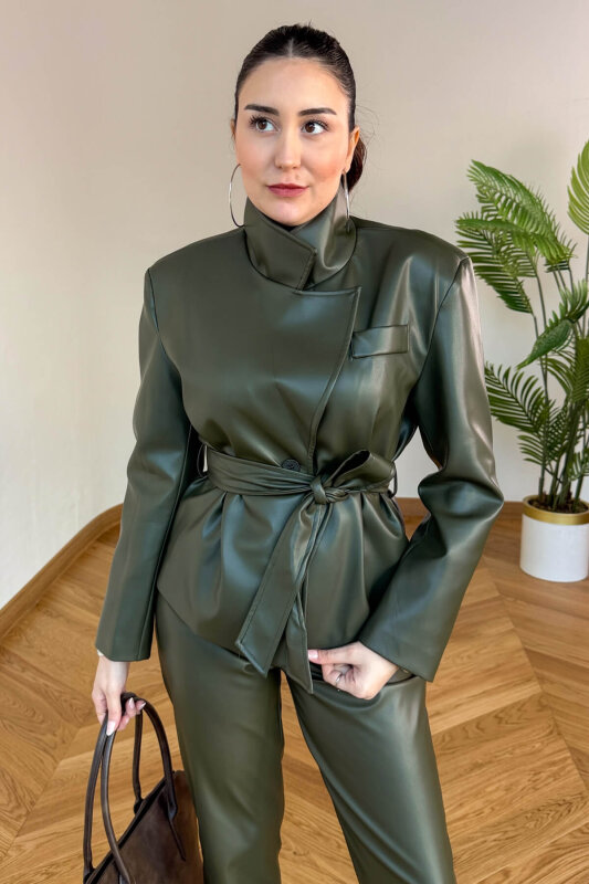 CKT-12481 Haki Astarlı Kuşaklı Vatkalı Suni Deri Ceket - 1