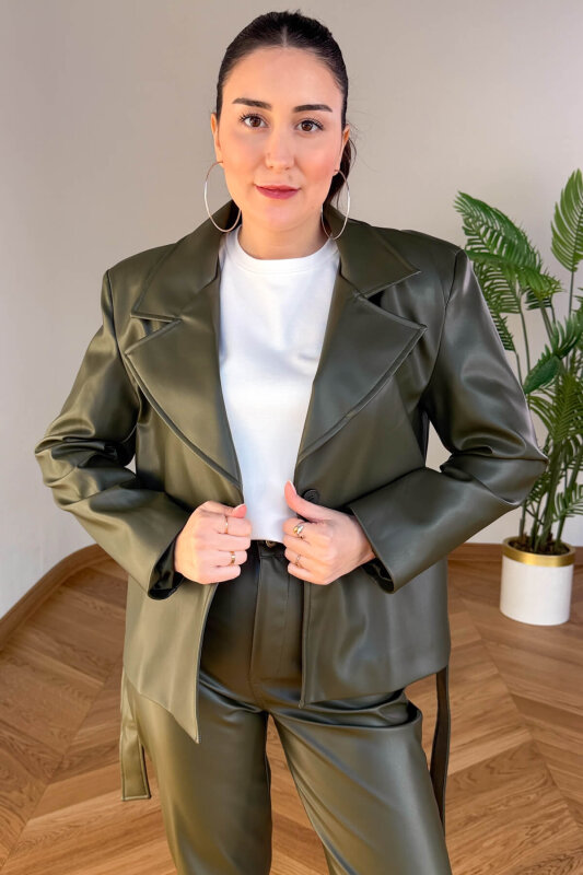 CKT-12481 Haki Astarlı Kuşaklı Vatkalı Suni Deri Ceket - 2