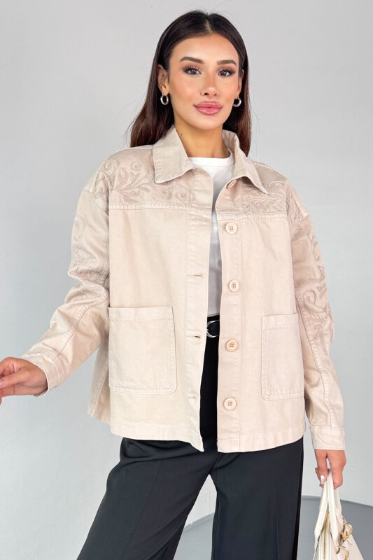 CKT-2749 Taş Rengi Nakış Detaylı Cepli Gabardin Ceket - 4