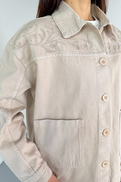 CKT-2749 Taş Rengi Nakış Detaylı Cepli Gabardin Ceket - 3