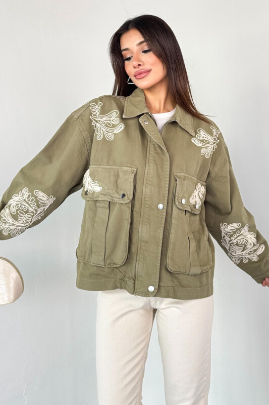 CKT-2831 Haki Cep Kapaklı Kontrast Nakışlı Denim Ceket - 4