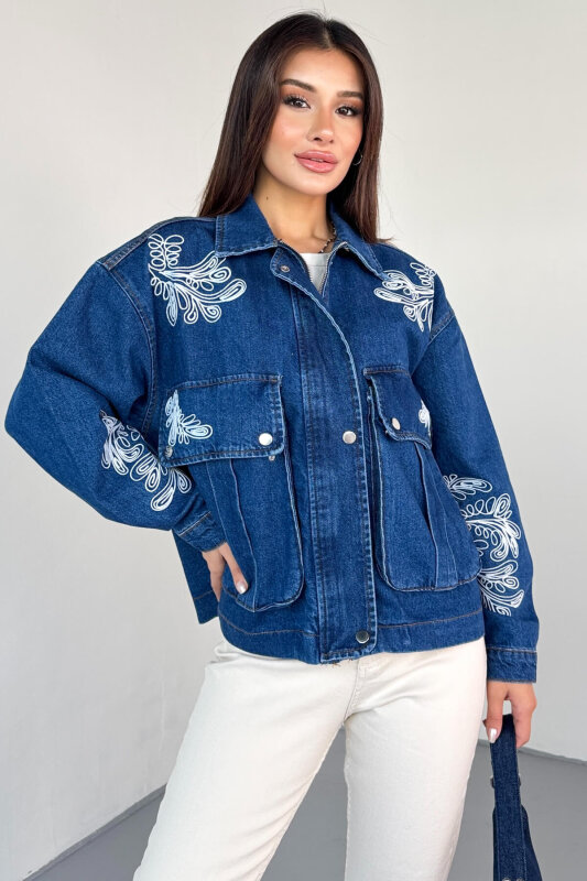 CKT-2831 Mavi Cep Kapaklı Kontrast Nakışlı Denim Ceket - 2