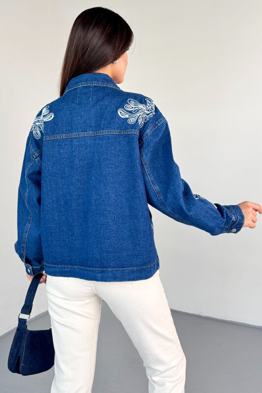 CKT-2831 Mavi Cep Kapaklı Kontrast Nakışlı Denim Ceket - 3