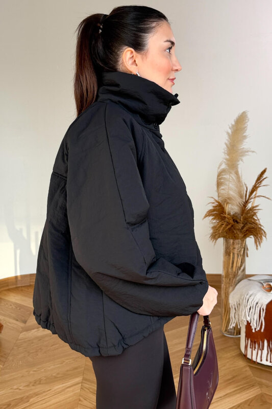 CKT-36882 Siyah Oversize Dik Yaka Çıtçıt ve Düğmeli Şişme Mont - 2