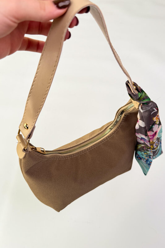 ÇNT-3039 Taş Rengi Süet Fular Detaylı Fermuarlı Omuz Çantası - 3