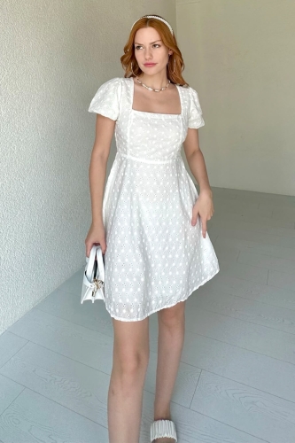 ELB-01700 Beyaz Kare Yaka Balon Kol Fisto Elbise - 3