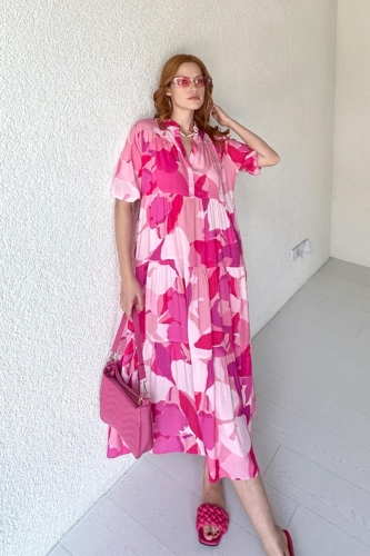 ELB-01704 Pembe Çiçek Desenli V Yaka Salaş Yazlık Elbise - 3