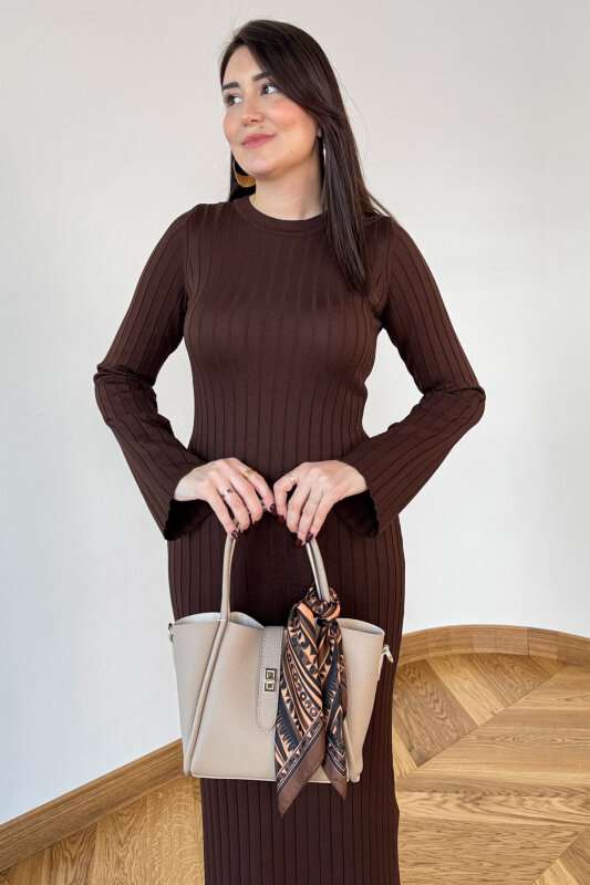 ELB-01835 Acı Kahve Pelerin Kol Triko Elbise - 2