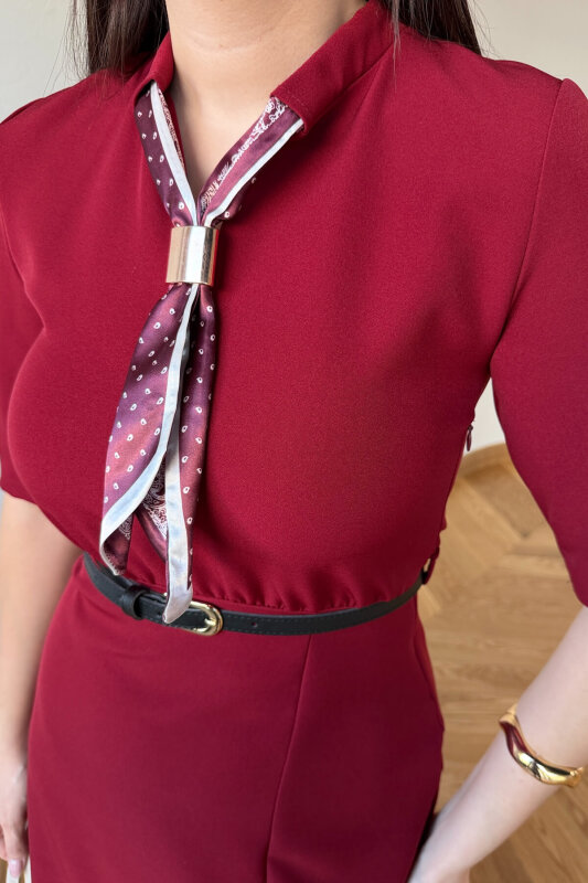 ELB-01838 Bordo Fular Yaka Kemerli Elbise - 2