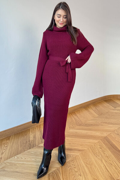ELB-5199 Bordo Kuşaklı Balıkçı Yaka Pelerin Kollu Uzun Triko Elbise - Cappmoda (1)