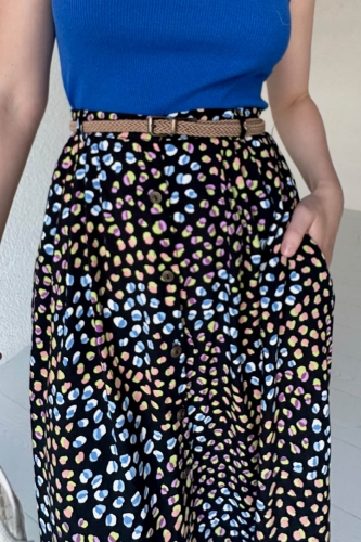 ETK-02307 Siyah Küçük Nokta Desenli Düğme Detay Kemerli Midi Boy Etek - 2
