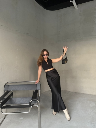 ETK-02326 Siyah Bel Lastikli Midi Boy Saten Kumaş Etek - Cappmoda