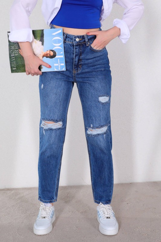 JEAN-08117 Mavi Taşlamalı Yırtık Detaylı Momfit Jean - 1