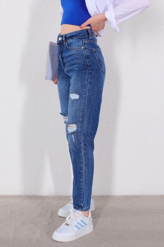 JEAN-08117 Mavi Taşlamalı Yırtık Detaylı Momfit Jean - 5