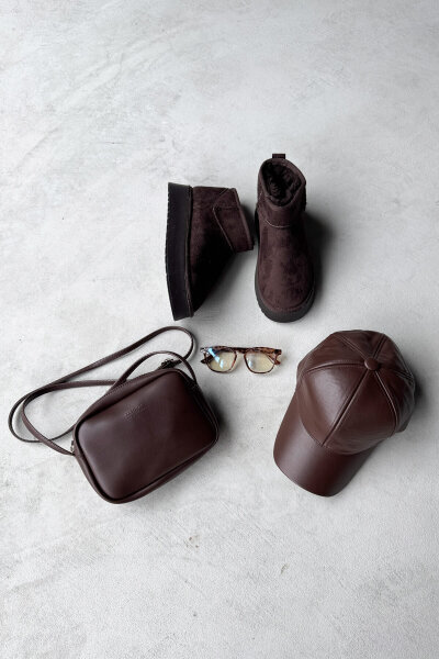 SET2036 Acı Kahve Orta Boy Bot - Deri Şapka - Çanta - Gözlük Dörtlü Set - Cappmoda