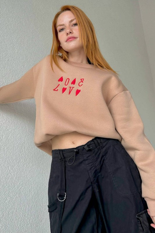 SWT-14237 Vizon Love Nakışlı Bisiklet Yaka Üç İplik Şardonlu Sweatshirt - 1