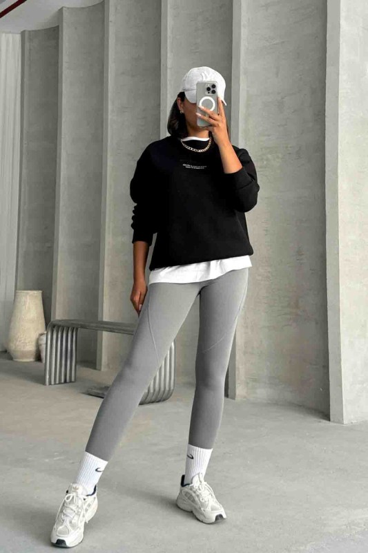 SWT-14257 Siyah Boutique Peinture Yazı Kabartma Baskılı Üç İplik Şardonlu Sweatshirt - 3