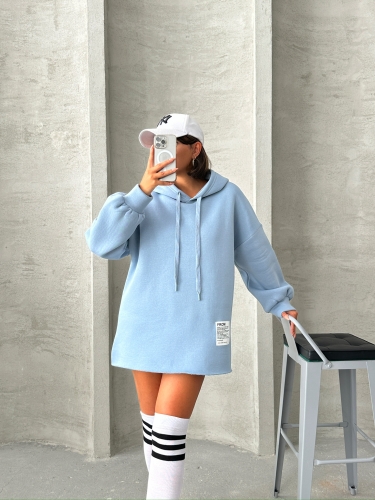 SWT-14264 Bebe Mavi Etiket Detaylı Kapüşonlu Üç İplik Şardonlu Salaş Sweatshirt - 4