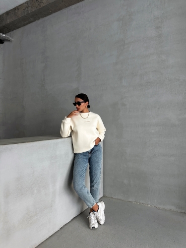 SWT-14265 Ekru Bring Some Kabartma Yazı Baskılı Üç İplik Şardonlu Sweatshirt - 3