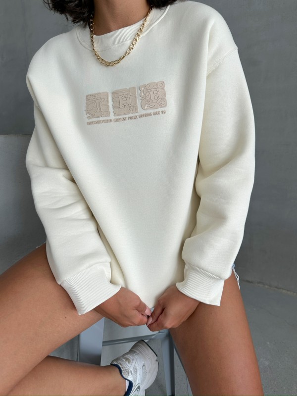 SWT-14268 Krem Rengi Motif Desen Kabartma Baskılı Üç İplik Şardonlu Basic Sweatshirt - 2