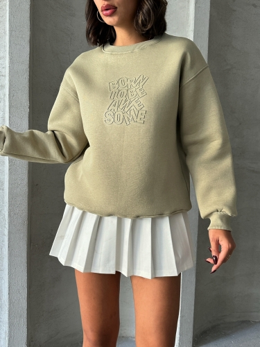 SWT-14272 Haki Born Kabartma Tasarım Yazı Baskılı Üç İplik Şardonlu Oversize Sweatshirt - 4
