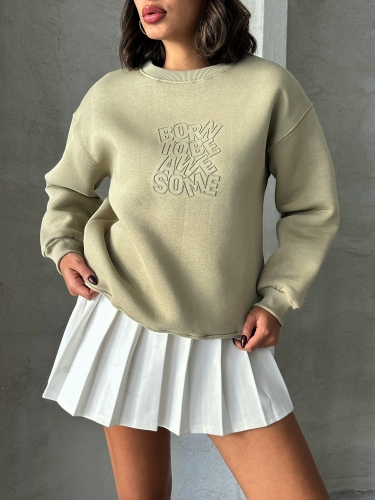 SWT-14272 Haki Born Kabartma Tasarım Yazı Baskılı Üç İplik Şardonlu Oversize Sweatshirt - 2
