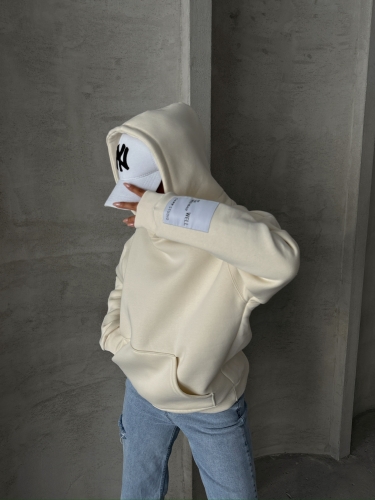 SWT-14274 Ekru Kol Etiket Detaylı Kapüşonlu Üç İplik Şardonlu Sweatshirt 
