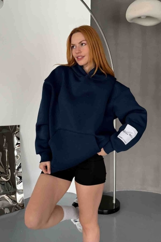 SWT-14274 Lacivert Kol Etiket Detaylı Kapüşonlu Üç İplik Şardonlu Sweatshirt - 1