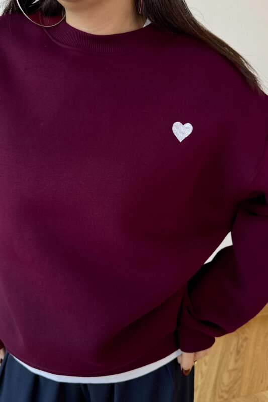 SWT-1667 Bordo Kalp Nakışlı Oversize Şardonlu Üç İplik Kompakt Penye Kumaş Sweatshirt - 4
