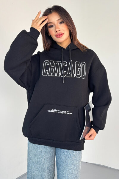SWT-1682 Siyah Chicago Baskılı Kapüşonlu Kanguru Cep Hoodie - 3