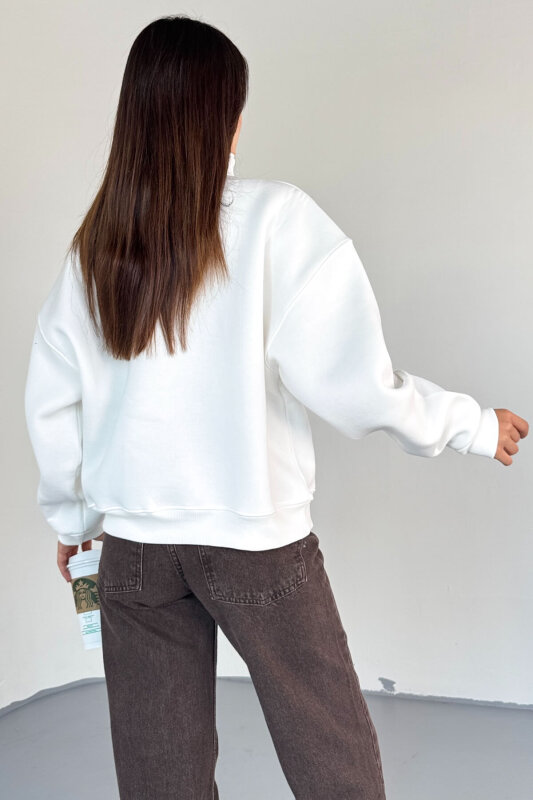 SWT-1715 Beyaz Versailles Baskılı Yarım Fermuarlı Yüksek Yaka Sweatshirt - 3